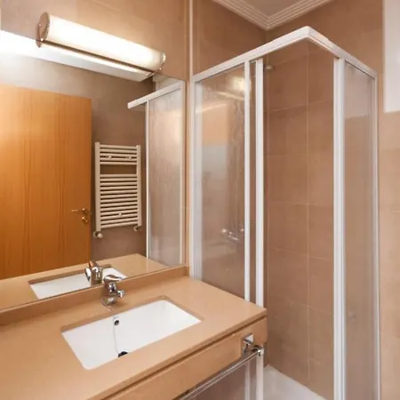 Apartment Ulia A - Local Rentss