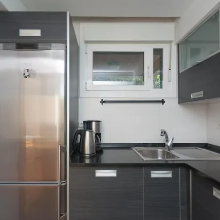 Apartment Ulia A - Local Rentss